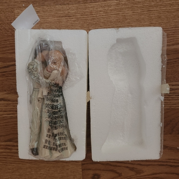 NIB Jim Shore Heartwood Creek Life's Greatest Blessing Figurine - Picture 5 of 9